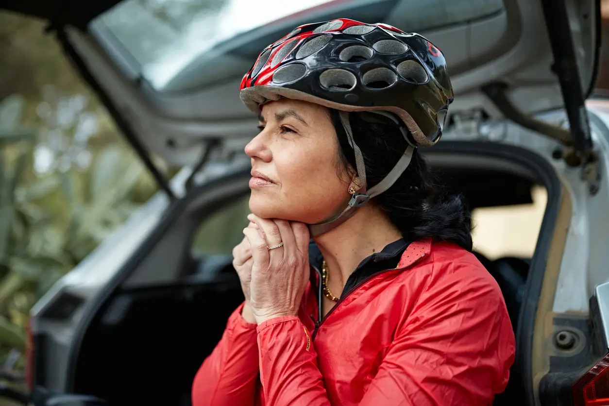 What are the cycle helmet safety standards?