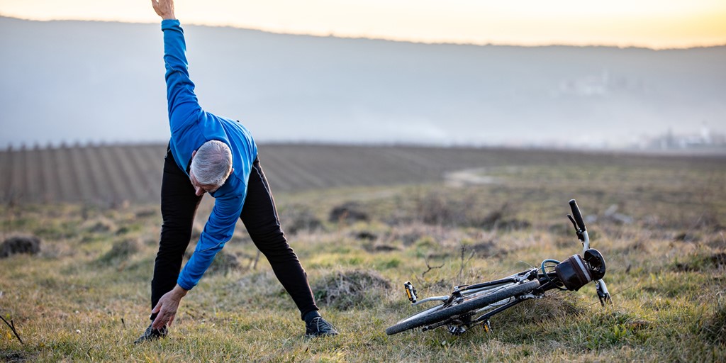 The 7 best stretches for cyclists to prevent injury - Cycle Savvy