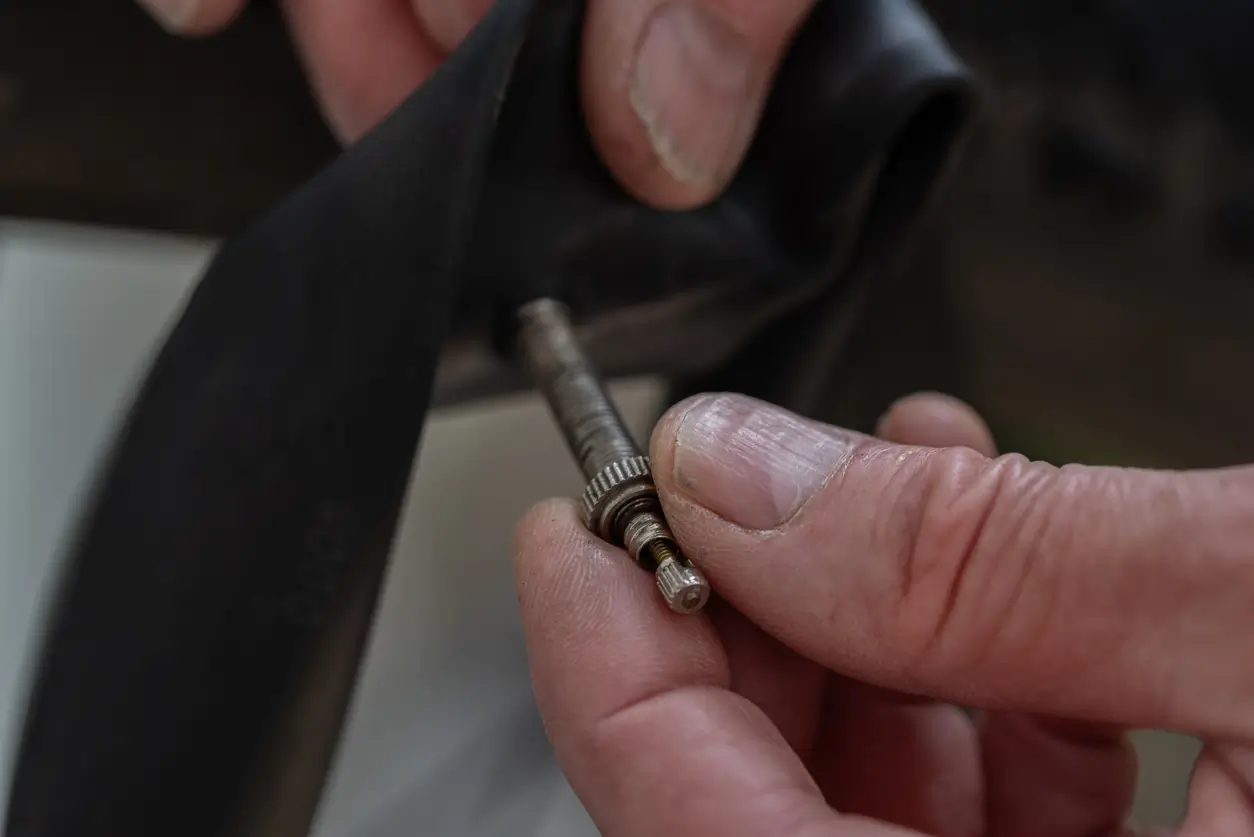 Presta vs Schrader Valve: Which is Best for Your Bike?
