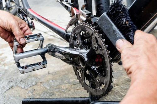 how to clean a bike chain